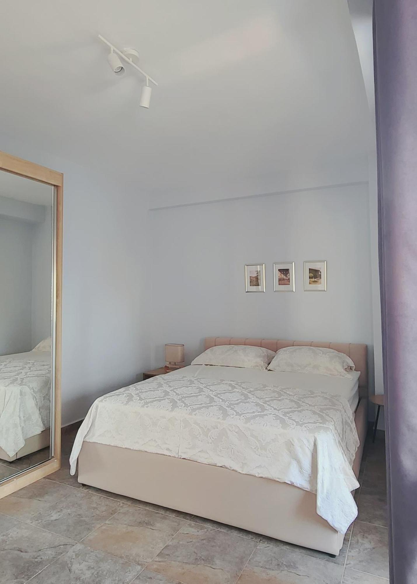 Apartment Leones Tirana